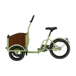 Chanty Cargo Kid - Grøn inkl. hjelm, flaskeholder, håndtag i 2 farver og ringklokke - BørnecyklerneChantyBørnecyklerneGrøn: BLC16 - GRNChanty Cargo Kid - Grøn inkl. hjelm, flaskeholder, håndtag i 2 farver og ringklokke